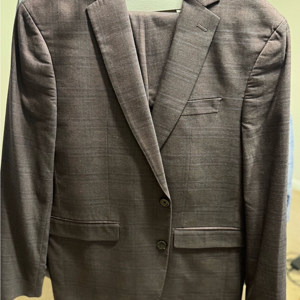 INC International Concepts Gray Suit with Notched Lapel and Slim Fit